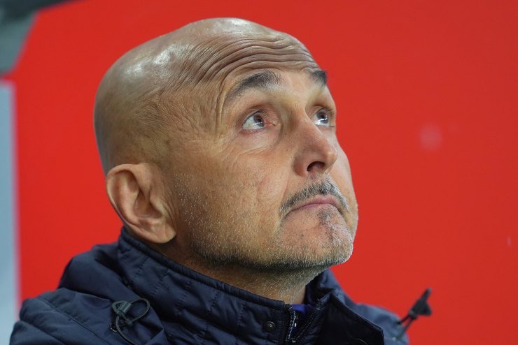 Luciano Spalletti alza gli occhi al cielo