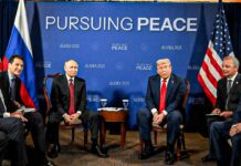 Anchorage, Alaska, summit tra il presidente Putin e il presidente Trump, nella foto Donald Trump e Vladimir Putin con Sergei Lavrov e Marc Rubio