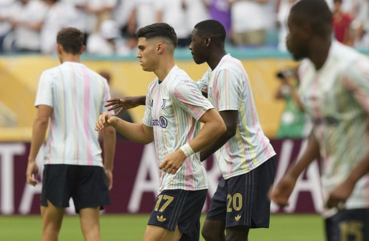 Vasilije Adzic nel pre-partita col Real Madrid