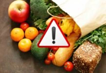 Ci sono alimenti che non devi mangiare dopo la data di scadenza: rischi grosso! sacchetto spesa e segnale pericolo