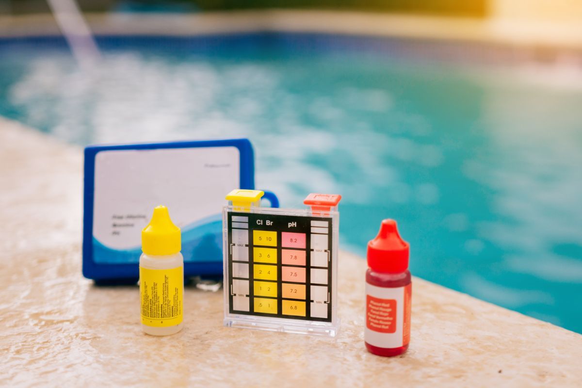prodotti per controllare il ph della piscina