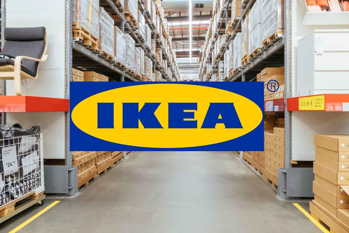 corsia e logo ikea