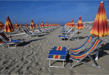 Inflazione alle stelle, mancano i soldi per mangiare: ecco quanti italiani non hanno fatto vacanze