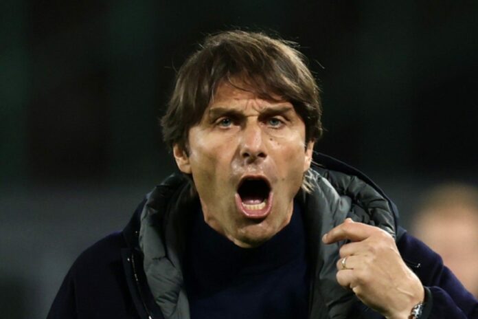 Antonio Conte imbufalito