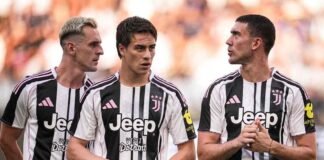 Arek Milik con Yildiz e Vlahovic