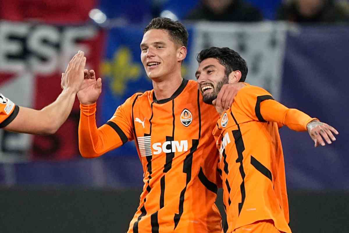 Georgiy Sudakov esulta dopo un gol