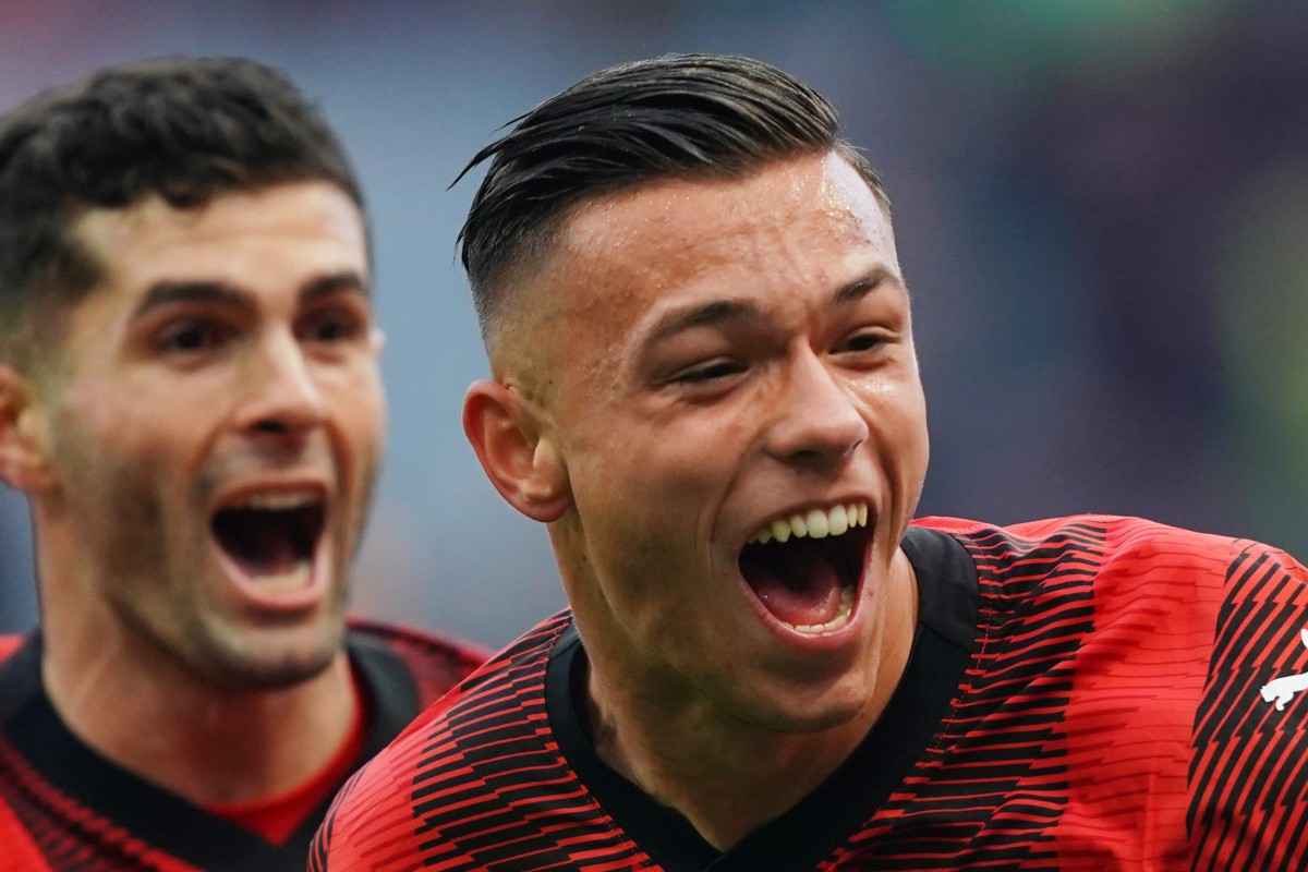 Jan Carlo Simic esulta dopo il suo primo gol in Serie A