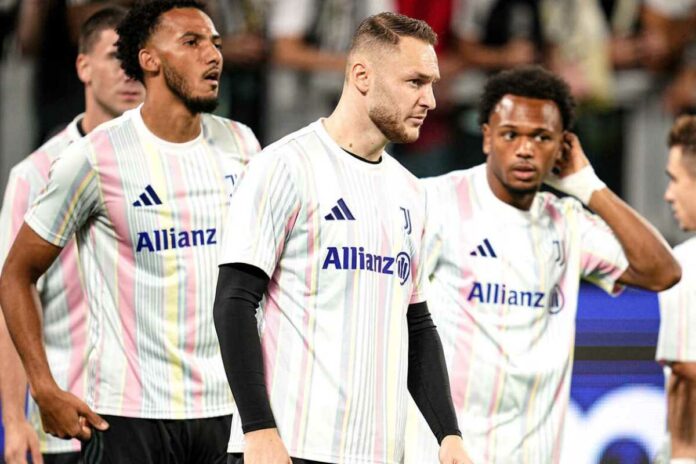 Teun Koopmeiners nella fase di riscaldamento pre-Dortmund