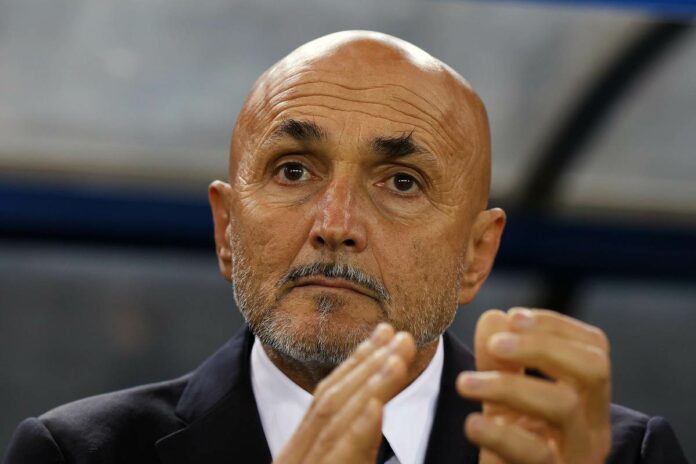 Spalletti di nuovo in Serie A: esonero lampo e firma Luciano Spalletti applaude