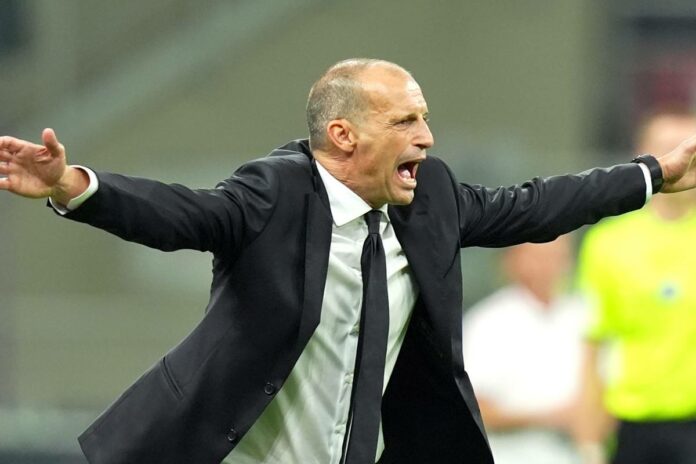 Max Allegri infuriato durante una partita