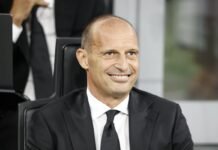 Torna al Milan l’idolo dei tifosi: ciliegina sulla torta per Allegri Max Allegri sorridente a San Siro