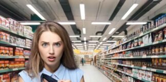 Il trucco per una spesa low cost al supermercato: così risparmi quasi 4.000 euro all’anno scaffali supermercato, donna portafoglio vuoto