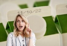 donna con idea e latte scaduto