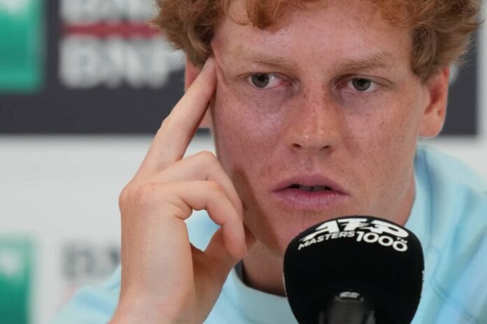 Sinner impietrito, addio improvviso in questi minuti: “Ho deciso di lasciare” Jannik Sinner