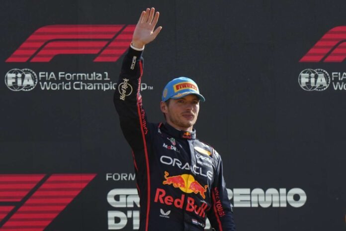 Verstappen alla guida della Ferrari, ora non ci sono più dubbi Max Verstappen