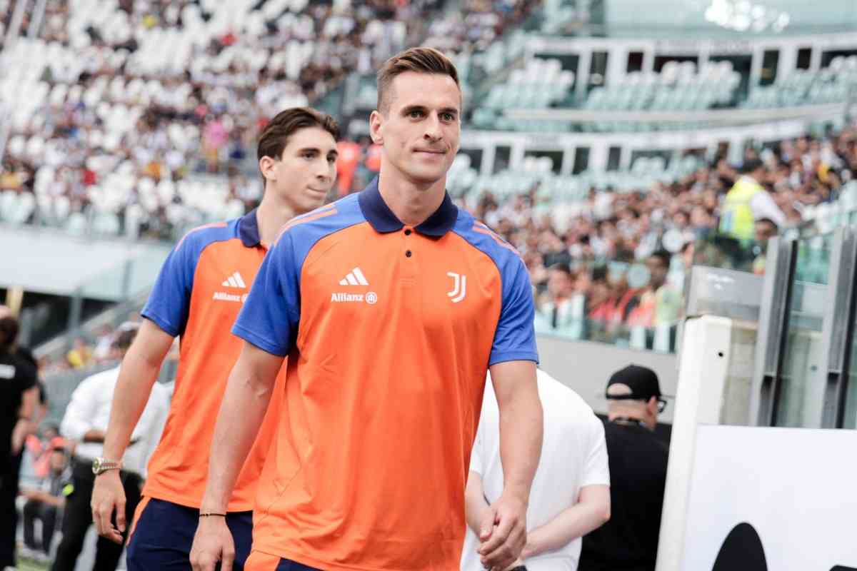 Arek Milik il giorno della presentazione del 2025/26