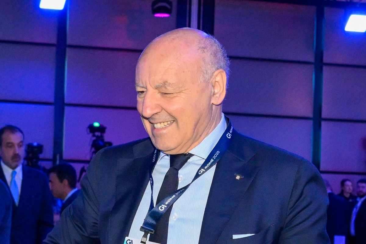 Beppe Marotta sorridente