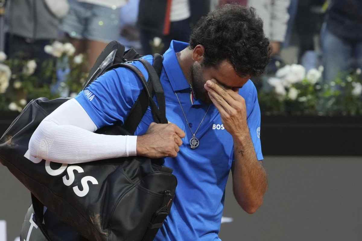 Matteo Berrettini esce dal campo in lacrime