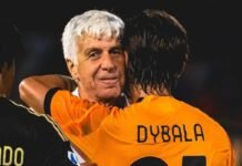 Gasperini e Dybala si abbracciano