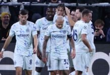 Inter nei guai, circa 2 mesi di stop per un Big: ora sono dolori Giocatori dell'Inter in gruppo