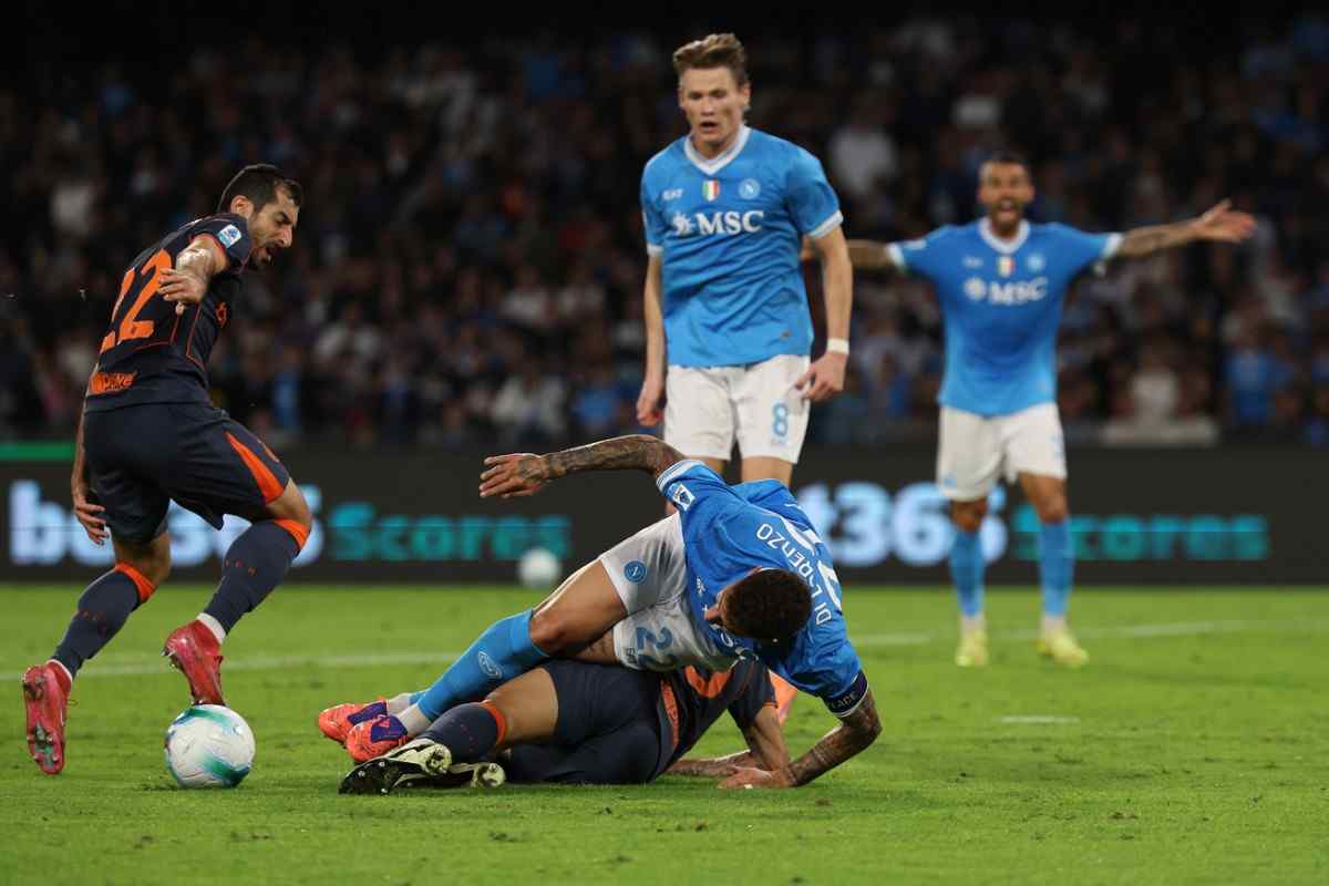 L'azione del rigore per il Napoli nella sfida con l'Inter