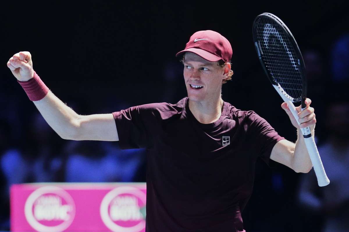 Jannik Sinner esulta a Vienna