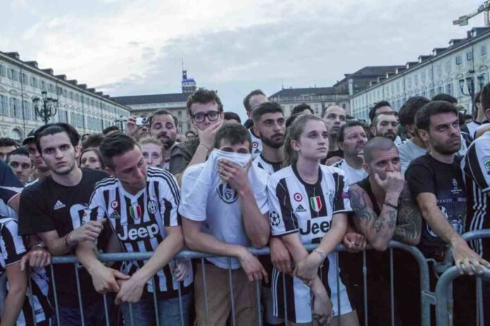 tifosi juve piangono