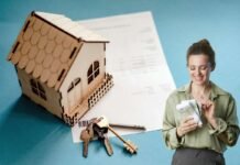 contratto, casa, chiavi, donna con euro