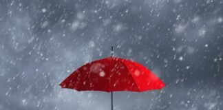 pioggia ombrello rosso