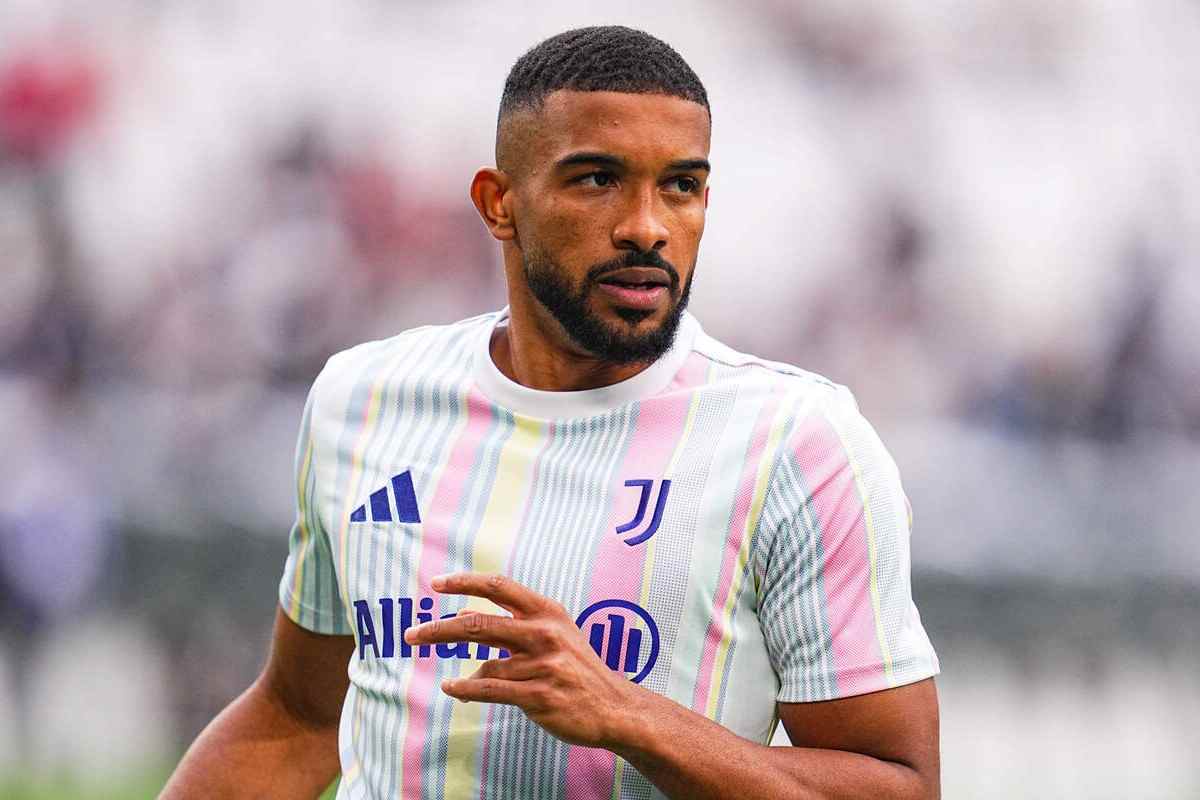 Gleison Bremer si riscalda prima di un match