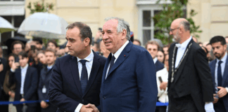 Sébastien Lecornu: il Premier francese fulmineo, caduto in meno di un mese Lecornu e Bayrou