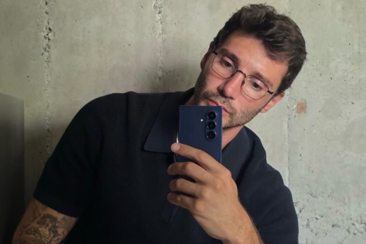 stefano de martino selfie 