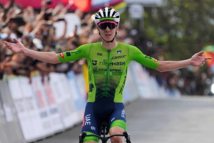 Pogacar, bomba improvvisa nel ciclismo: è ufficiale Tadej Pogacar
