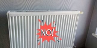 termosifone e scritta no