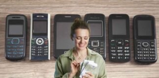 vecchi cellulari donna con euro