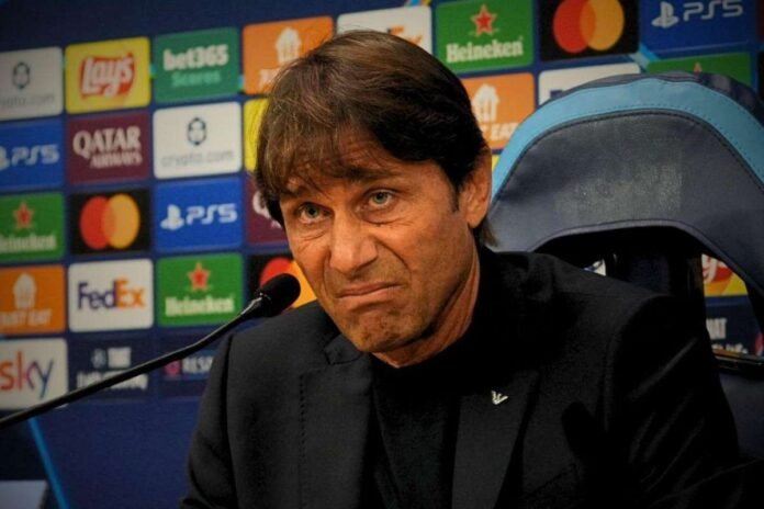 Dimissioni Conte, tutto da rifare: il Napoli ha scelto il nuovo allenatore Antonio Conte contrariato in conferenza stampa