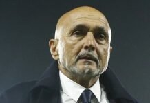 Addio Spalletti, la pazienza è già finita: messaggio sconcertante Luciano Spalletti teso e preoccupato