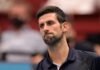 Novak Djokovic preoccupato in campo