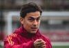 Dybala, cambia il futuro: la Roma prende una clamorosa decisione Paulo Dybala prima di una partita