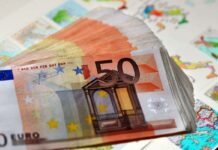 INPS, controlla la tua PEC: con un semplice clic ottieni subito 1.000 euro Soldi sul tavolo