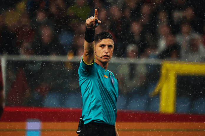 Scorie post Milan – Lazio, Damascelli: “Gli arbitri sono teatrali padroni del campo, è tutto ridicolo: ieri l’ennesima dimostrazione”