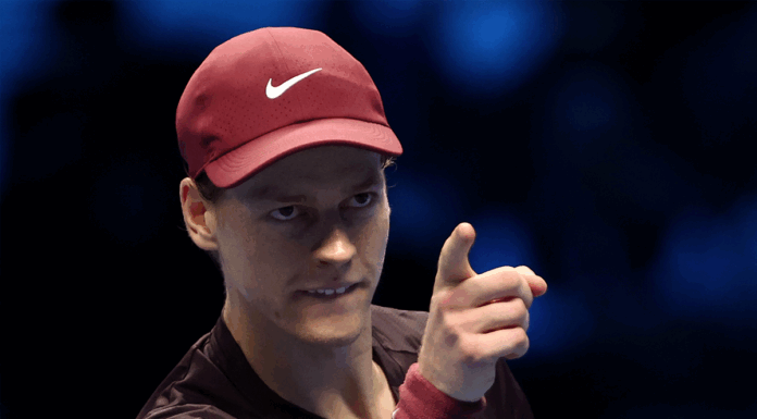 Sinner batte Alcaraz, alle Finals l’italiano mette la firma su un altro capitolo di una eterna rivalità