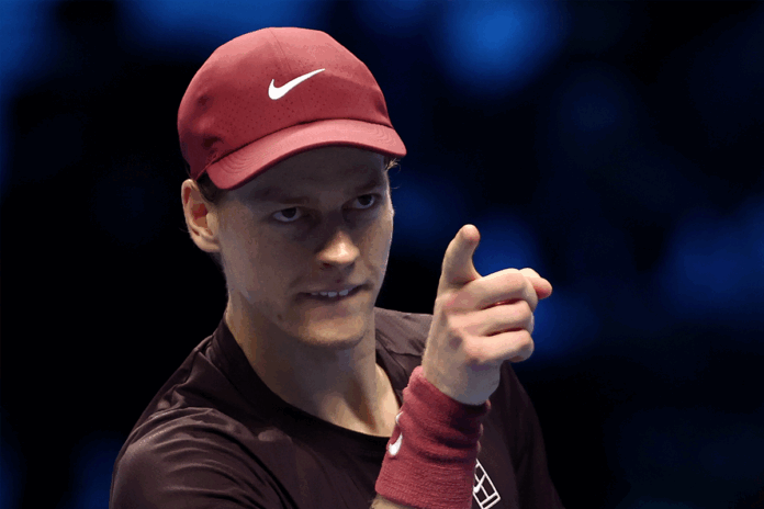 Sinner batte Alcaraz, alle Finals l’italiano mette la firma su un altro capitolo di una eterna rivalità