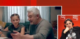 "Aiuta tuo figlio a fare i compiti": il nuovo spot che archivia l'intelligenza naturale