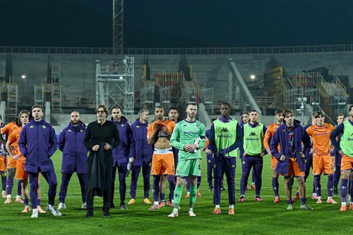 “Mani addosso, sedie e bottiglie volanti nello spogliatoio” ▷ Il commento di Pruzzo sulla polveriera viola