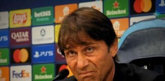 Antonio Conte in conferenza stampa