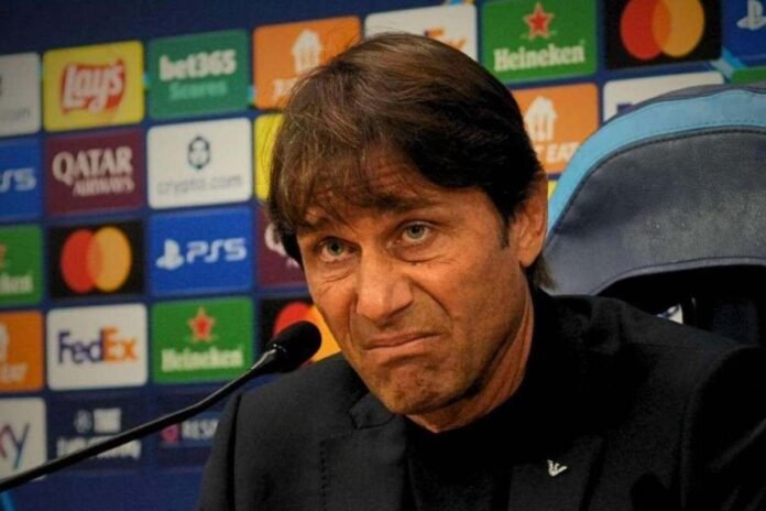 Antonio Conte in conferenza stampa