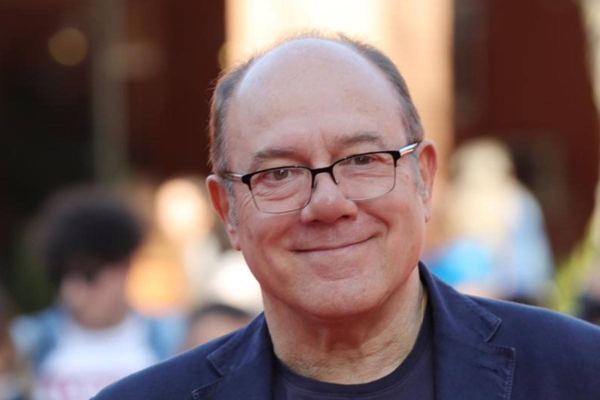 Carlo Verdone sorridente