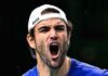 Matteo Berrettini esulta durante un match di Coppa Davis