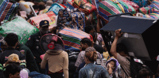 “Hanno sparato di notte”: la frontiera Thailandia-Cambogia precipita nel caos Cambogia